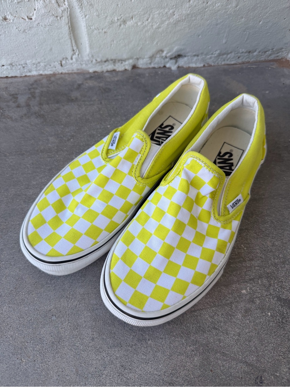 Checkered slip on vans - Picture 2 of 5